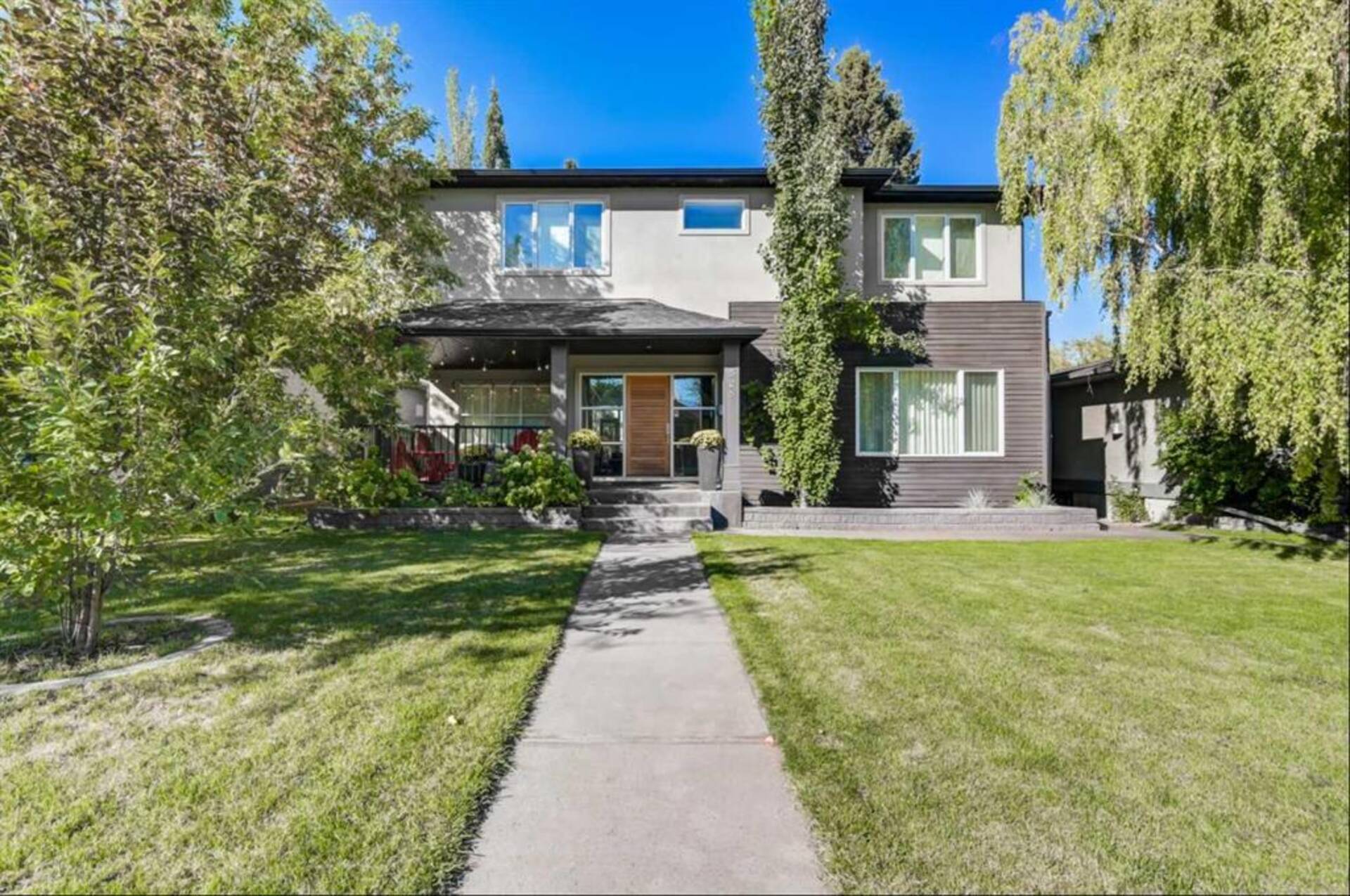 528 49 Avenue SW Calgary