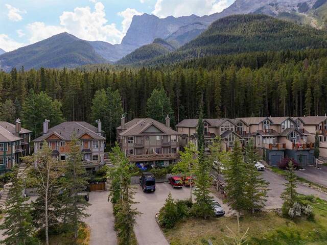 2, 827 Wilson Way Canmore