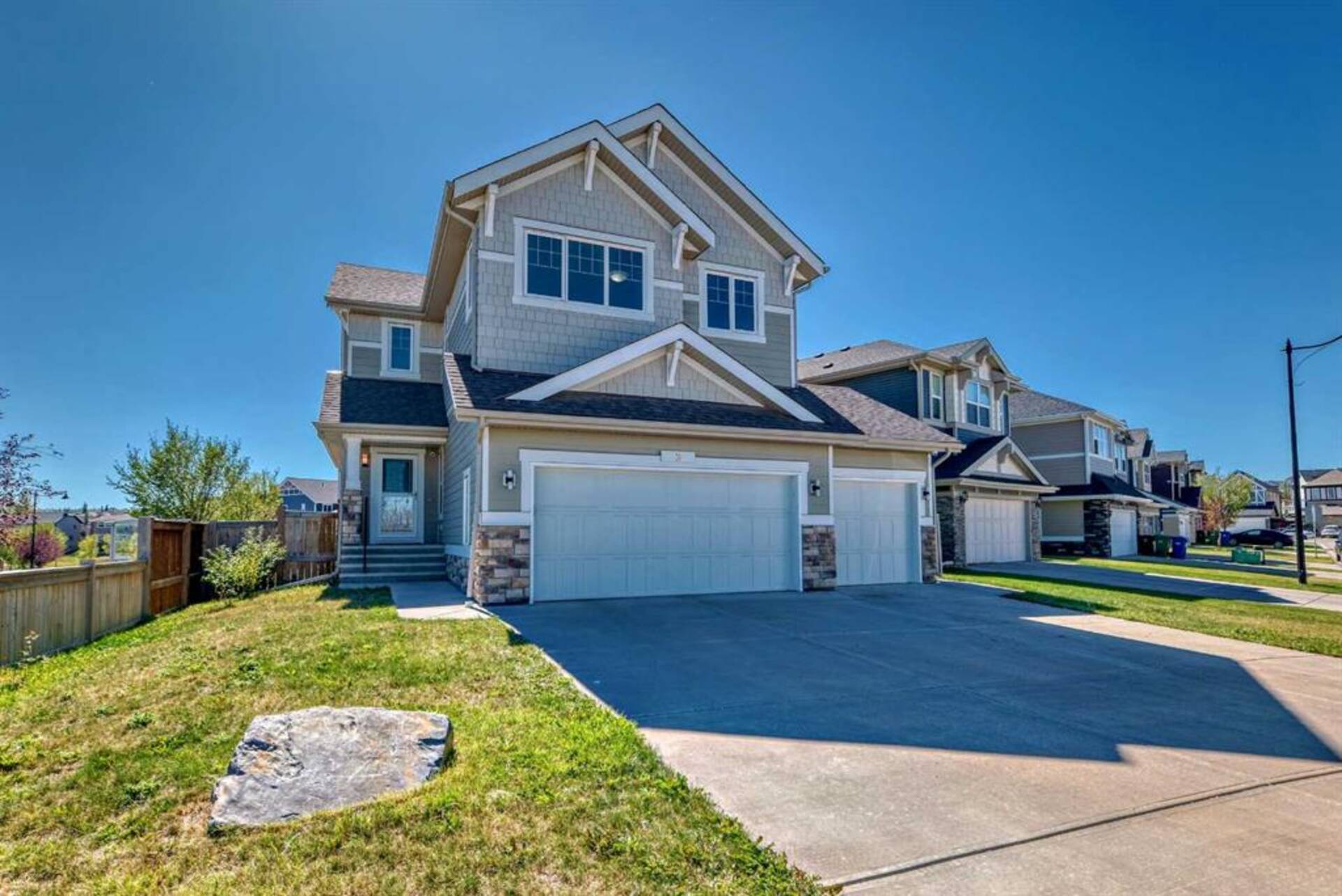 9 Sherwood Street NW Calgary