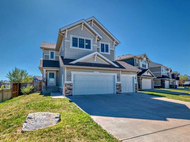 9 Sherwood Street NW Calgary