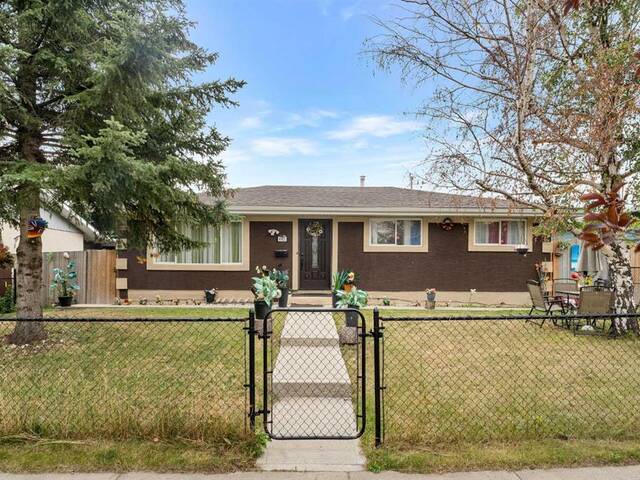 4911 Marlborough Drive NE Calgary