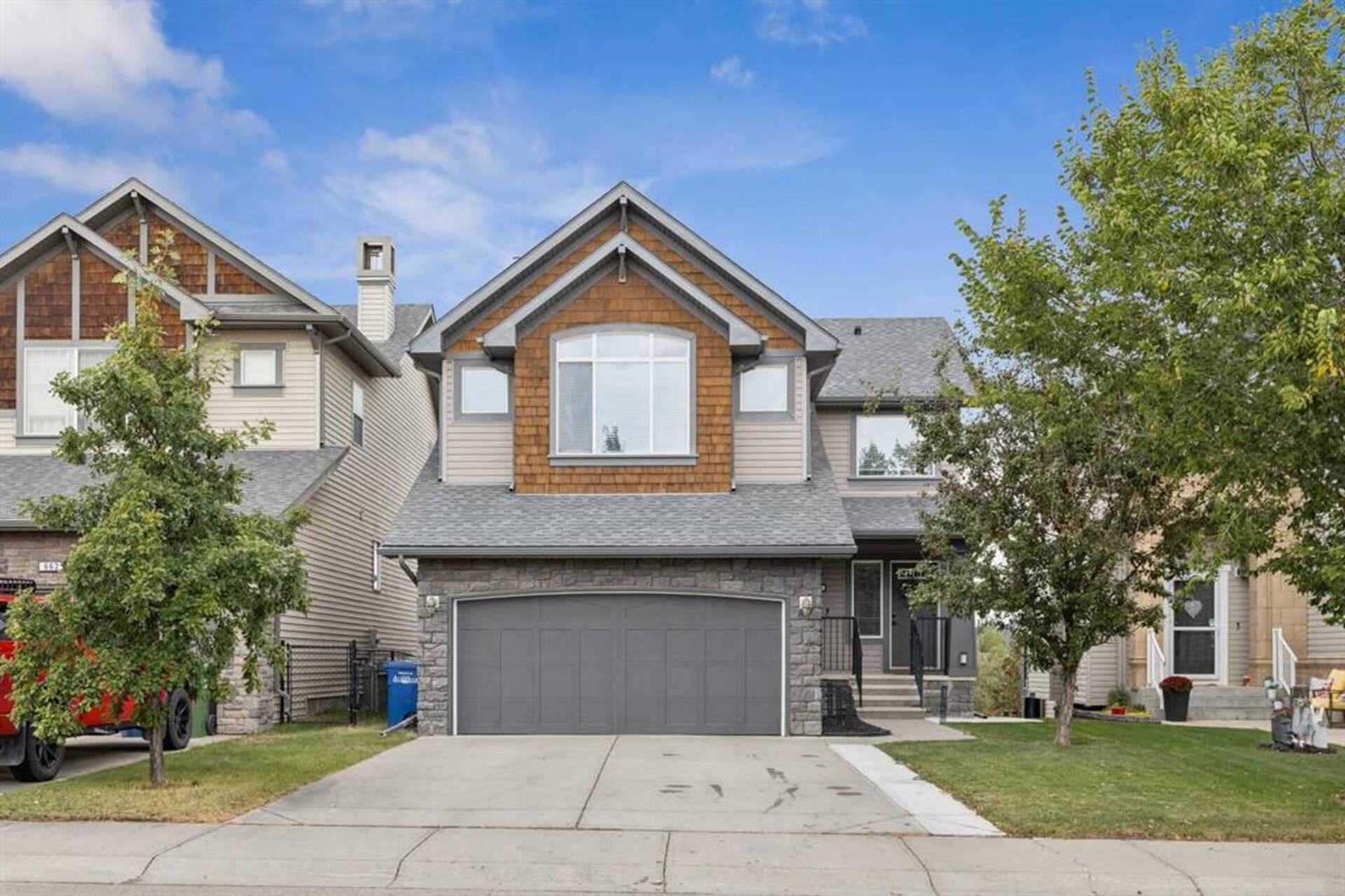 658 Coopers Drive SW Airdrie