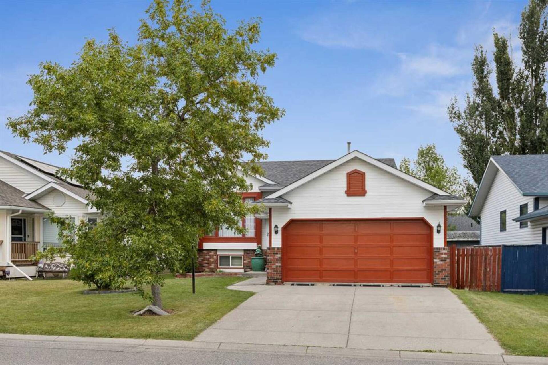 20 Shannon Hill SW Calgary