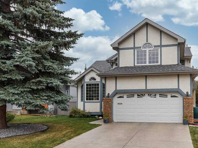 183 Woodglen Way SW Calgary