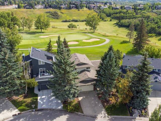 44 Woodgrove Crescent SW Calgary