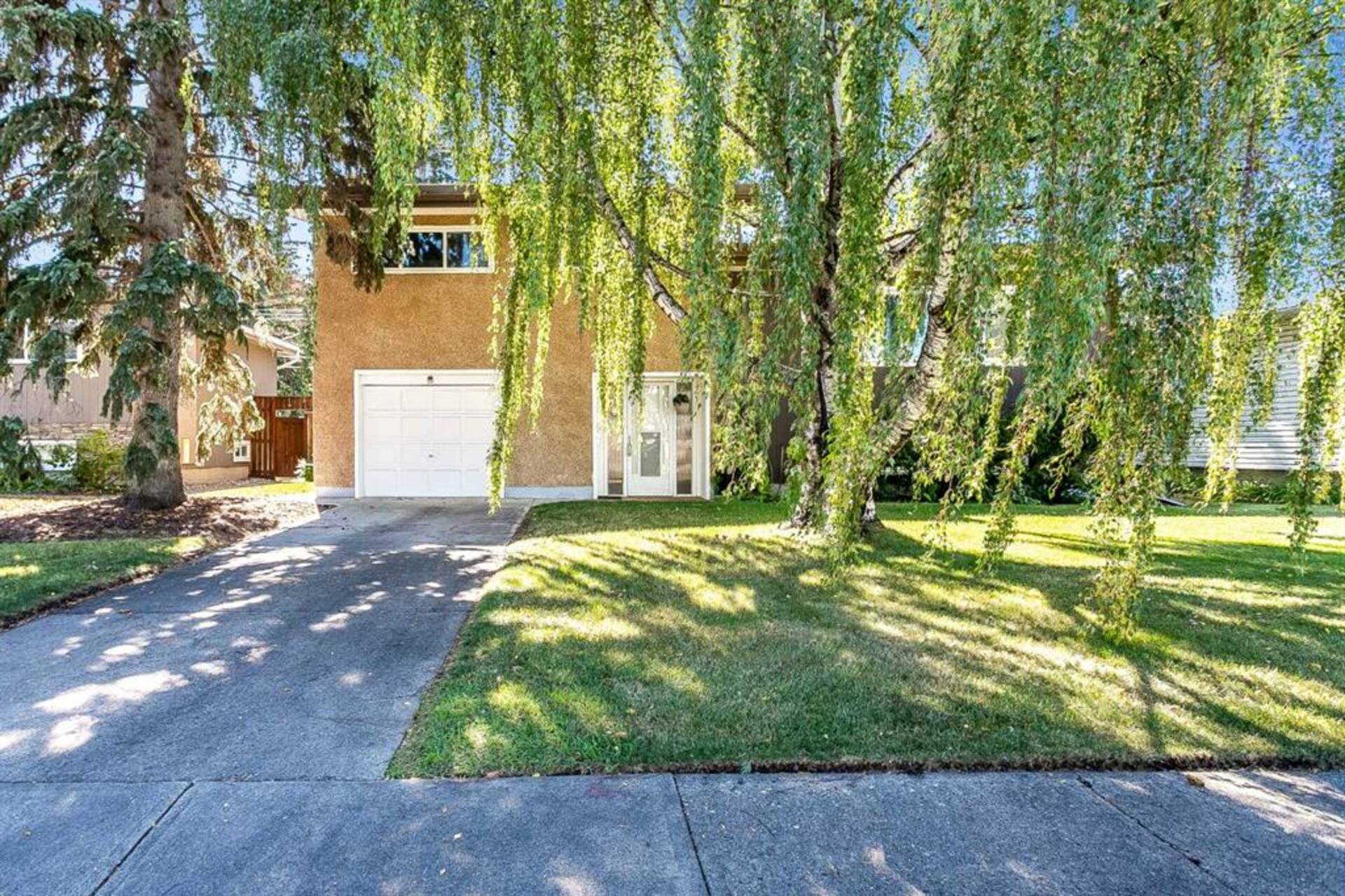 96 Chinook Drive SW Calgary