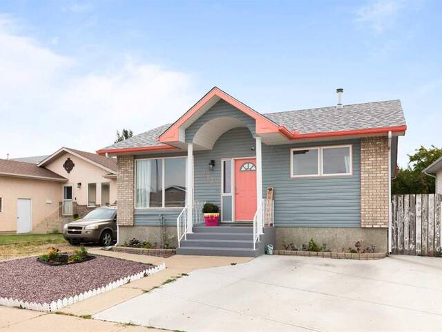 2131 Hatcher Drive NE Medicine Hat