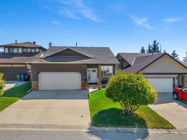 143 Hawkcliff Way NW Calgary