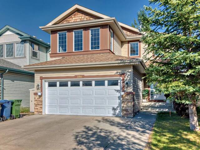 186 Everstone Drive SW Calgary