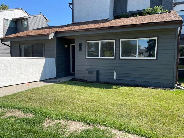 1401, 2520 Palliser Drive SW Calgary