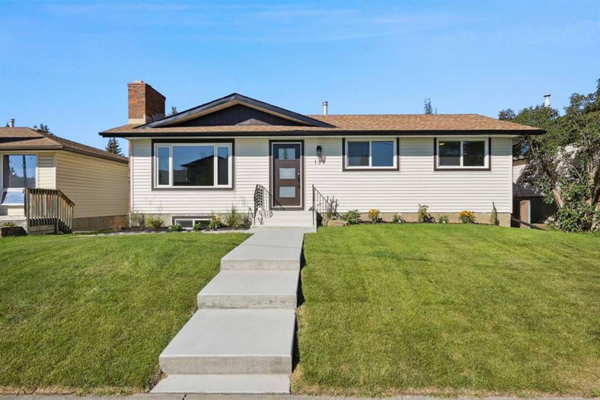 139 Bracewood Road SW Calgary