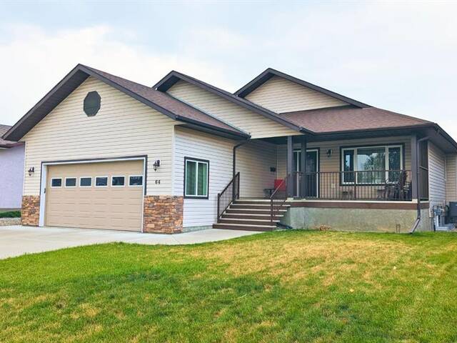 64 Westlynn Drive W Claresholm