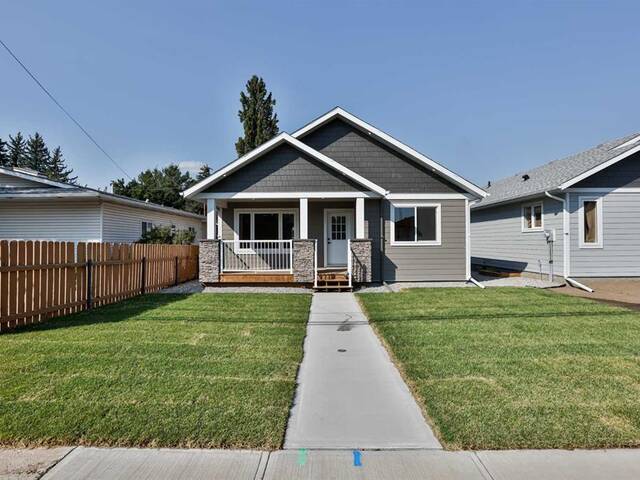 2128 21 Avenue Coaldale