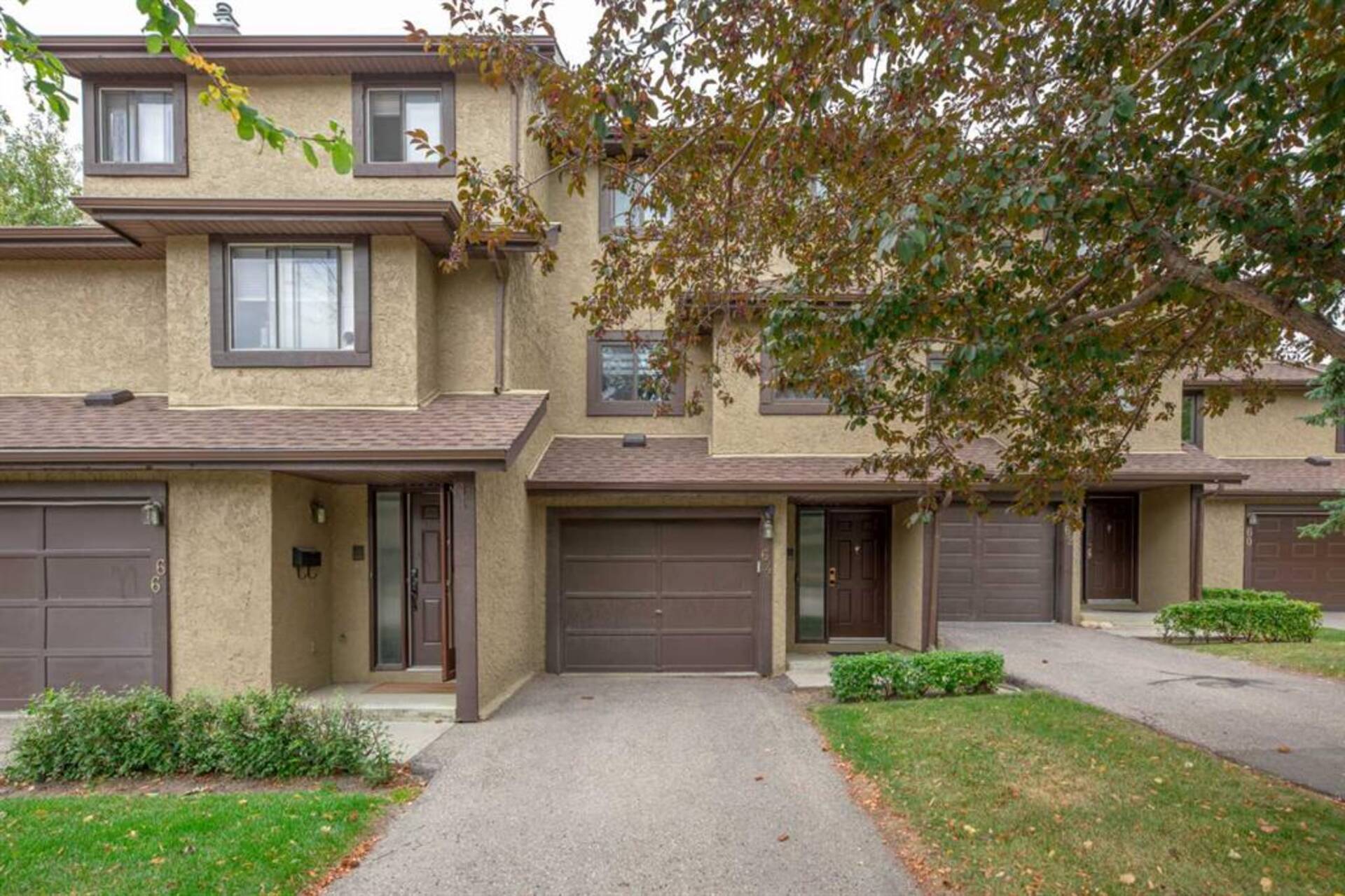 64 Glamis Gardens SW Calgary