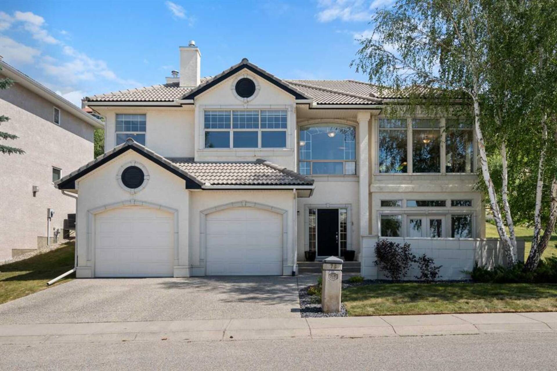 76 Sierra Vista Close SW Calgary