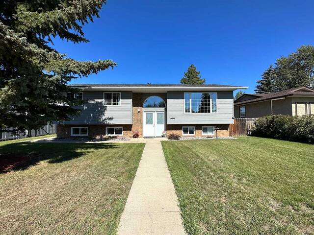 5916 42 Avenue Stettler