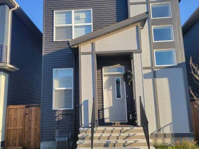 72 Howse Heights NE Calgary