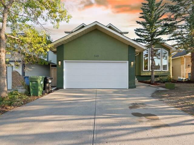 143 Wood Valley Bay SW Calgary