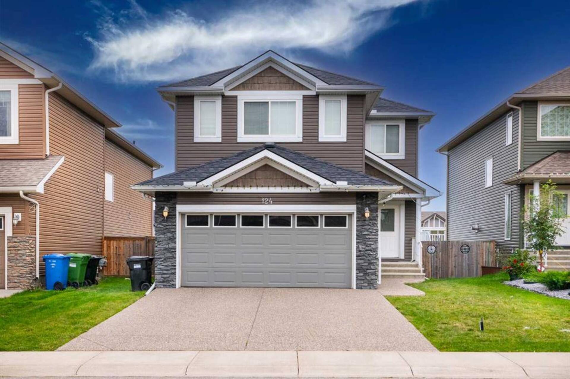 124 Everhollow Street SW Calgary