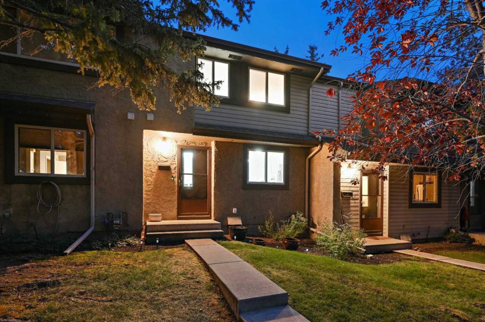 45, 310 BROOKMERE Road SW Calgary