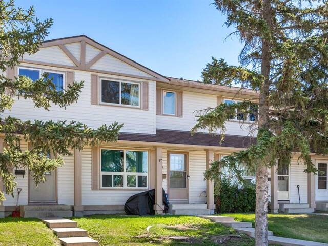 151 Woodmont Terrace SW Calgary