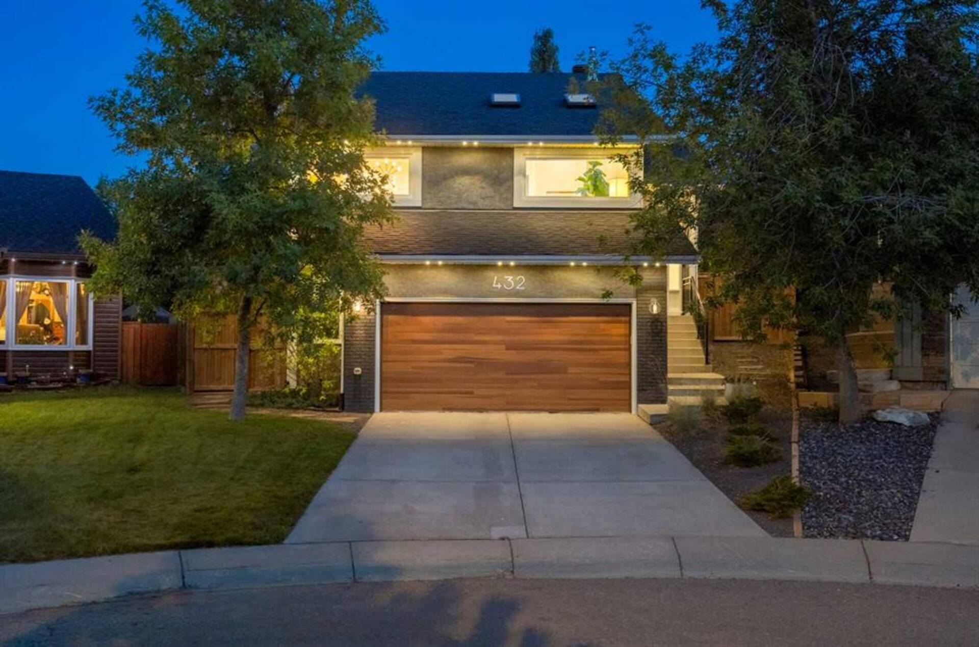 432 Strathcona Mews SW Calgary