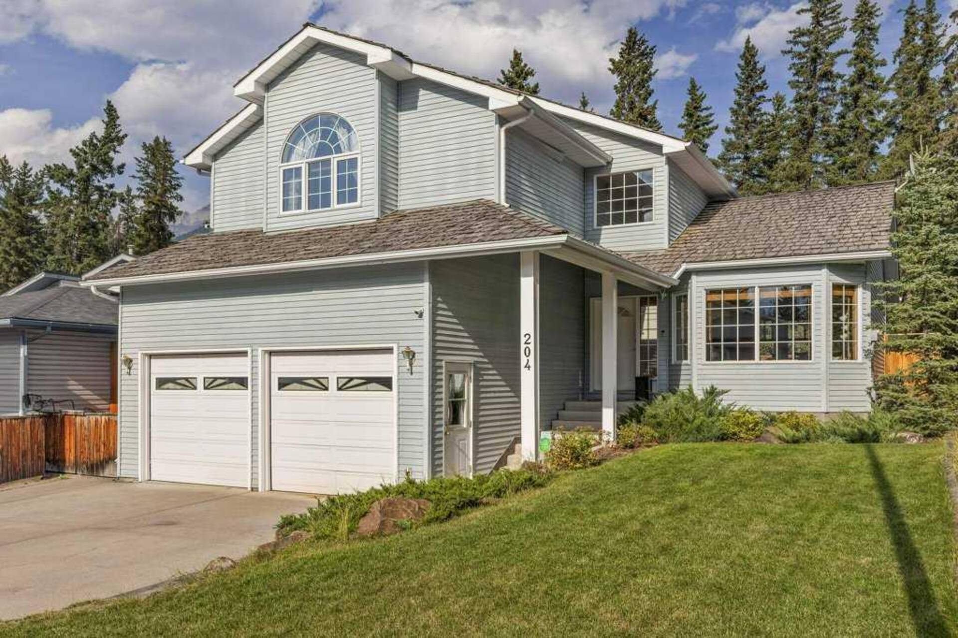 204 Cougar Point Road Canmore