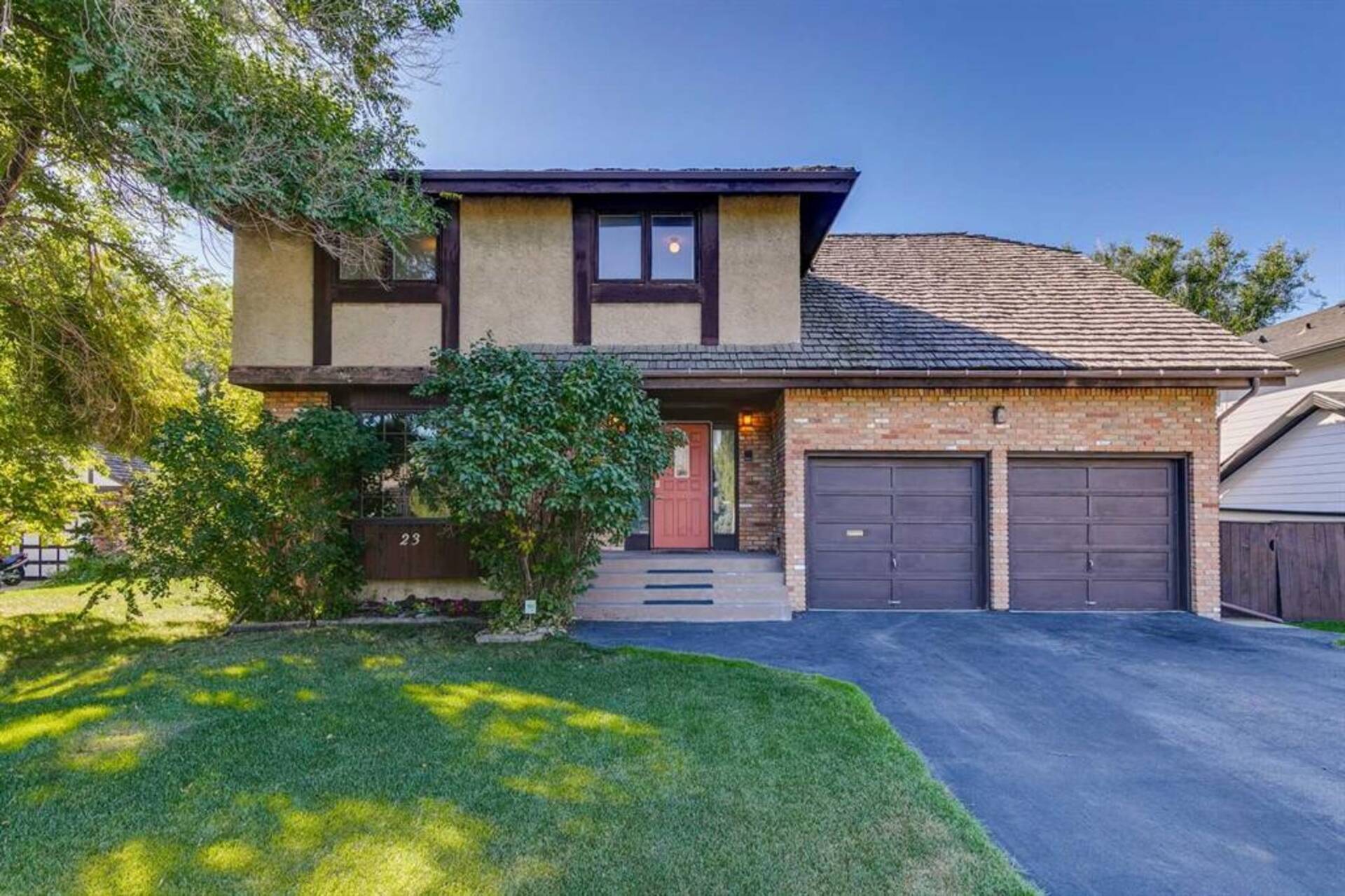 23 Bow Village Crescent NW Calgary