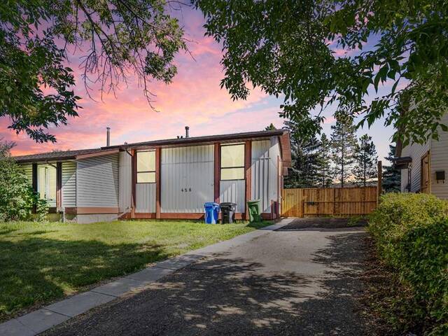 456 Whitehill Place NE Calgary