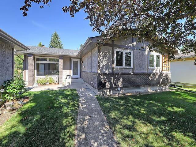 36 Oakbury Place SW Calgary