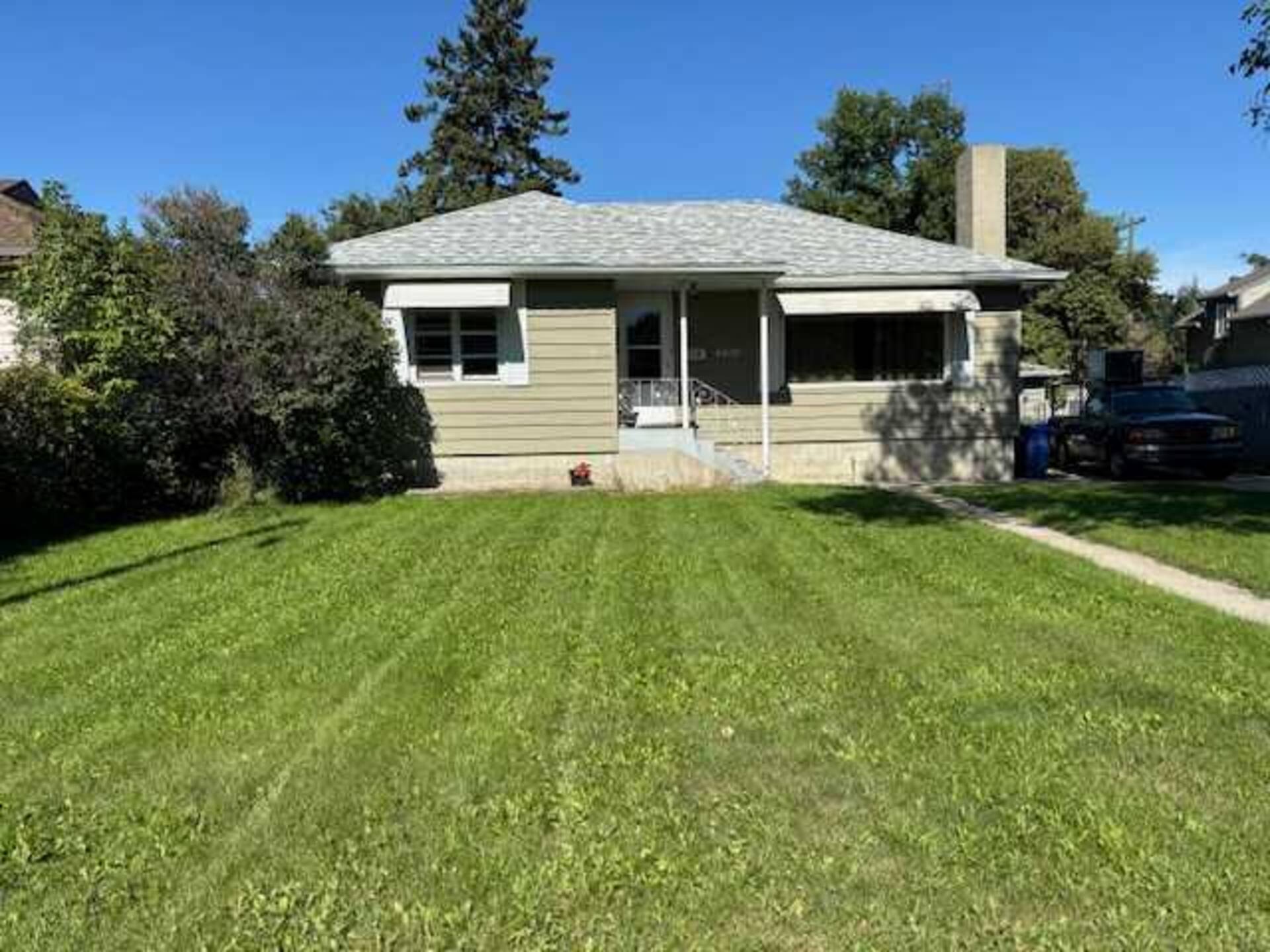 5402 46 Avenue Wetaskiwin