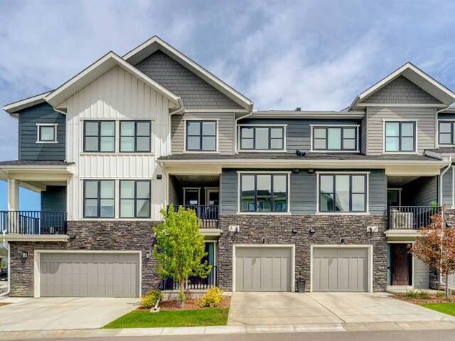 107 Crestridge Common SW Calgary