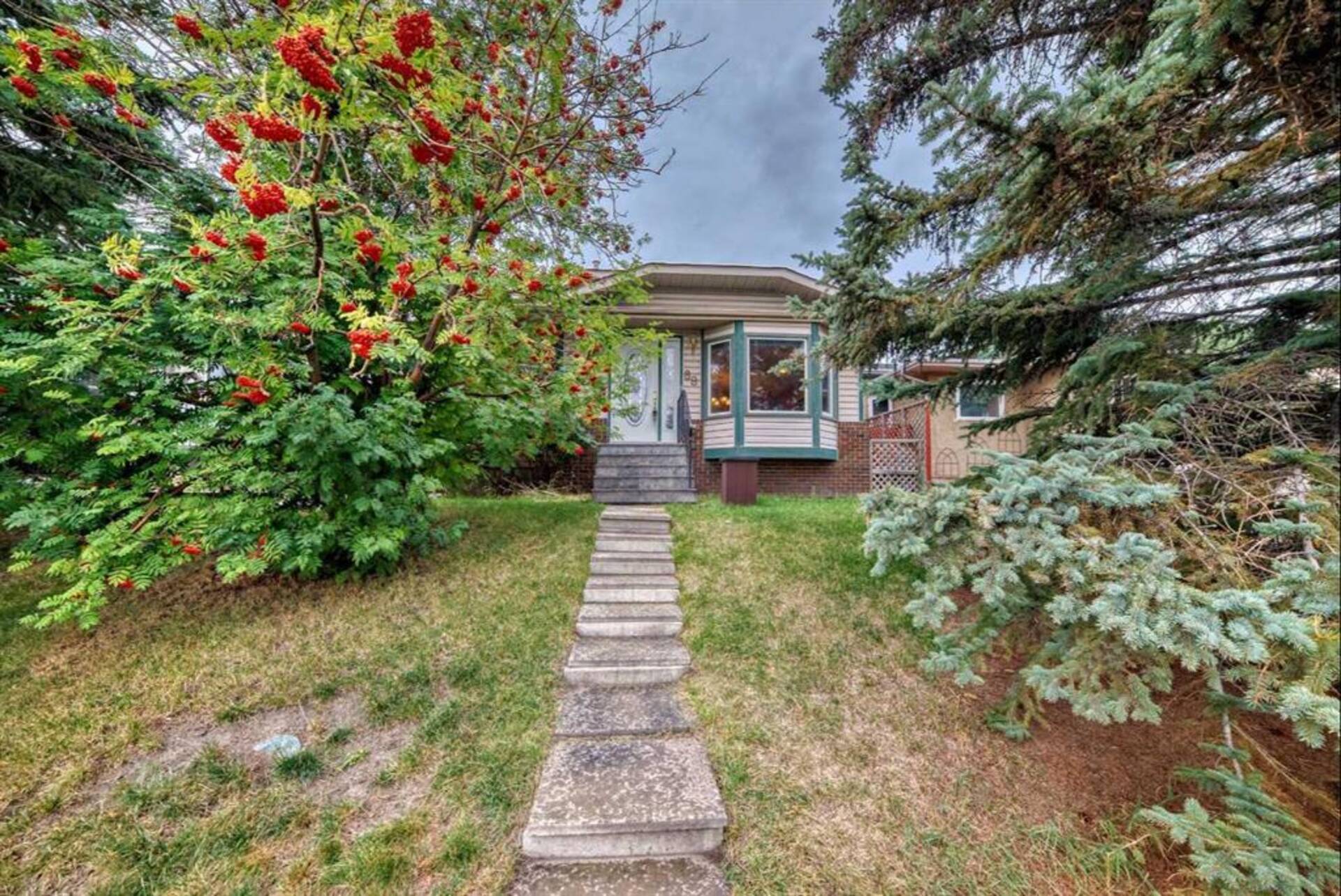 68 Millbank Crescent SW Calgary