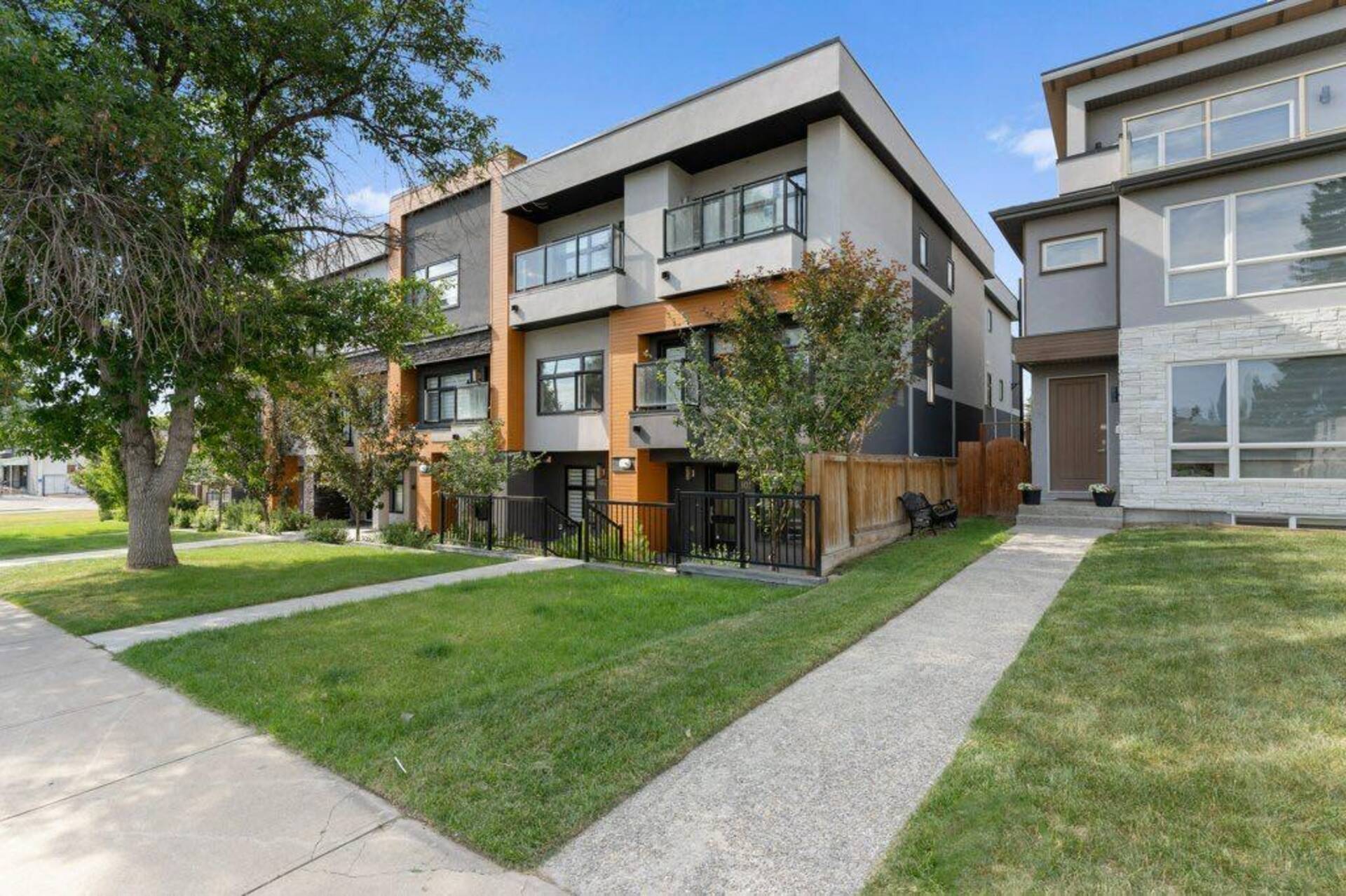 101, 1632 20 Avenue NW Calgary