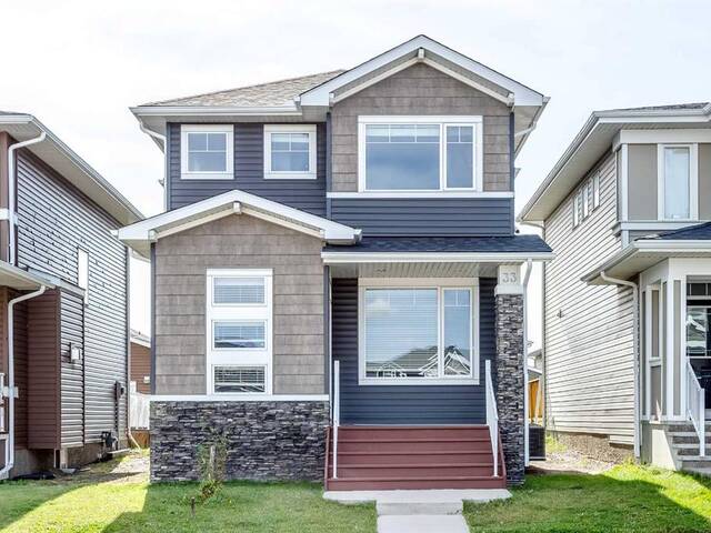 33 Redstone Villas NE Calgary