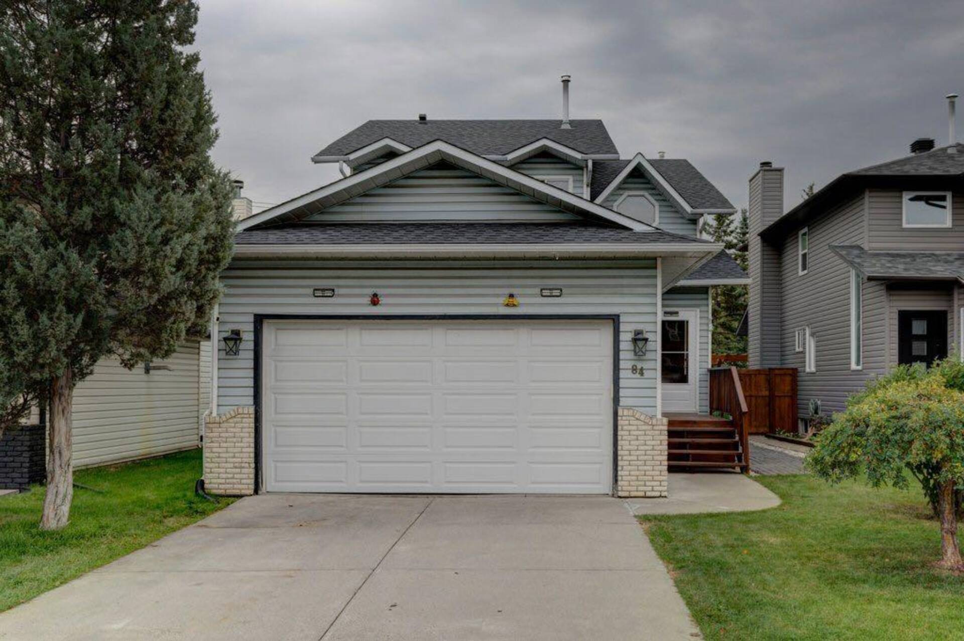 84 Riverside Way SE Calgary