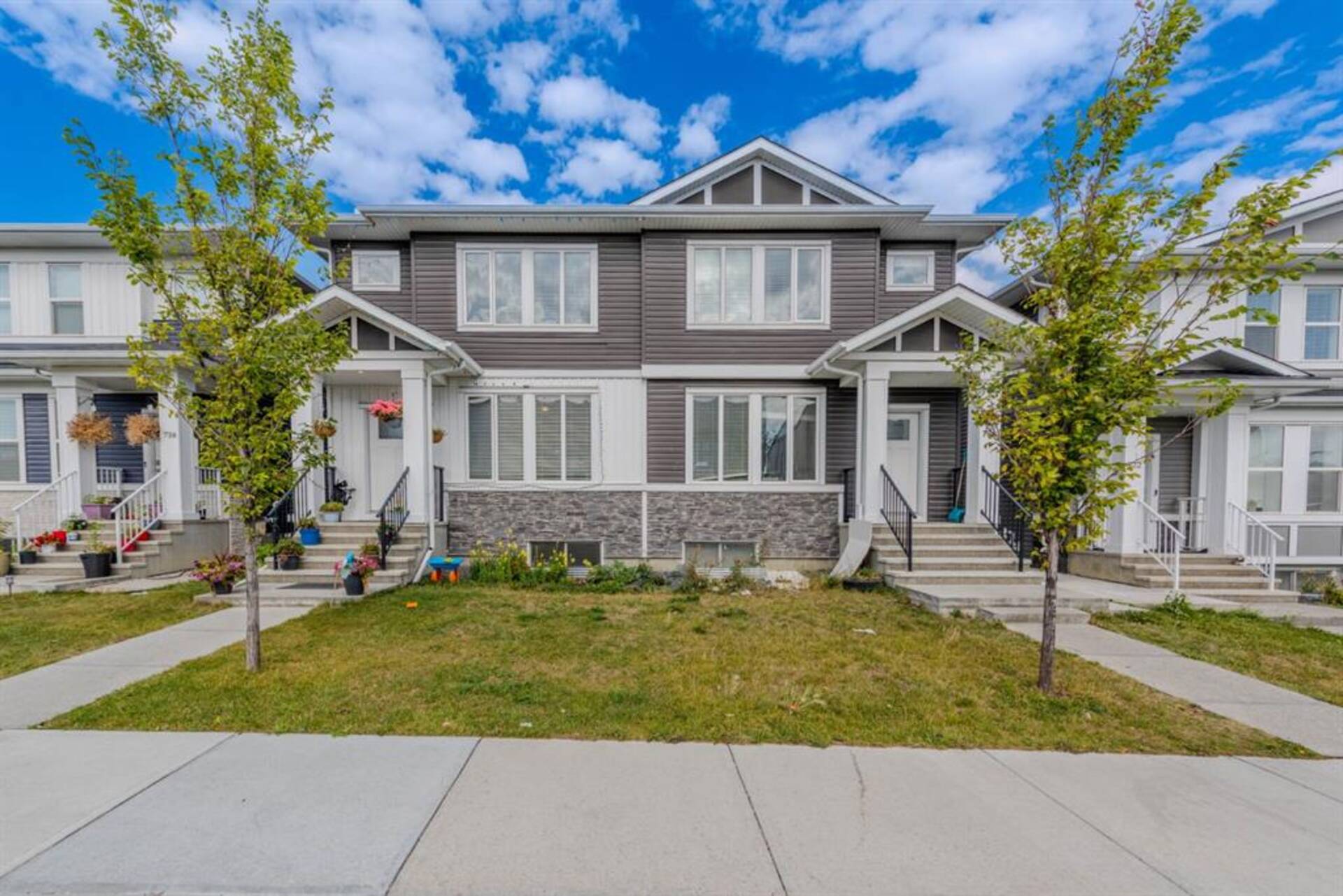 730 savanna Landing NE Calgary