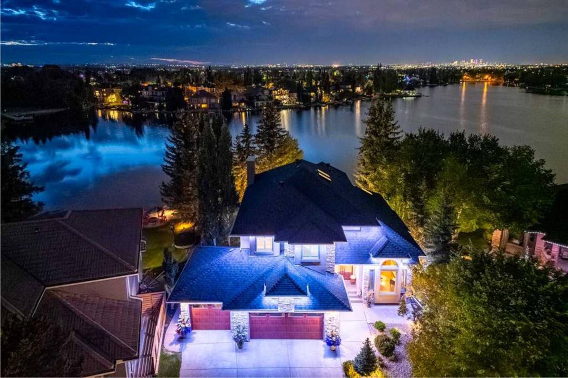 57 Mckenzie Lake Point SE Calgary