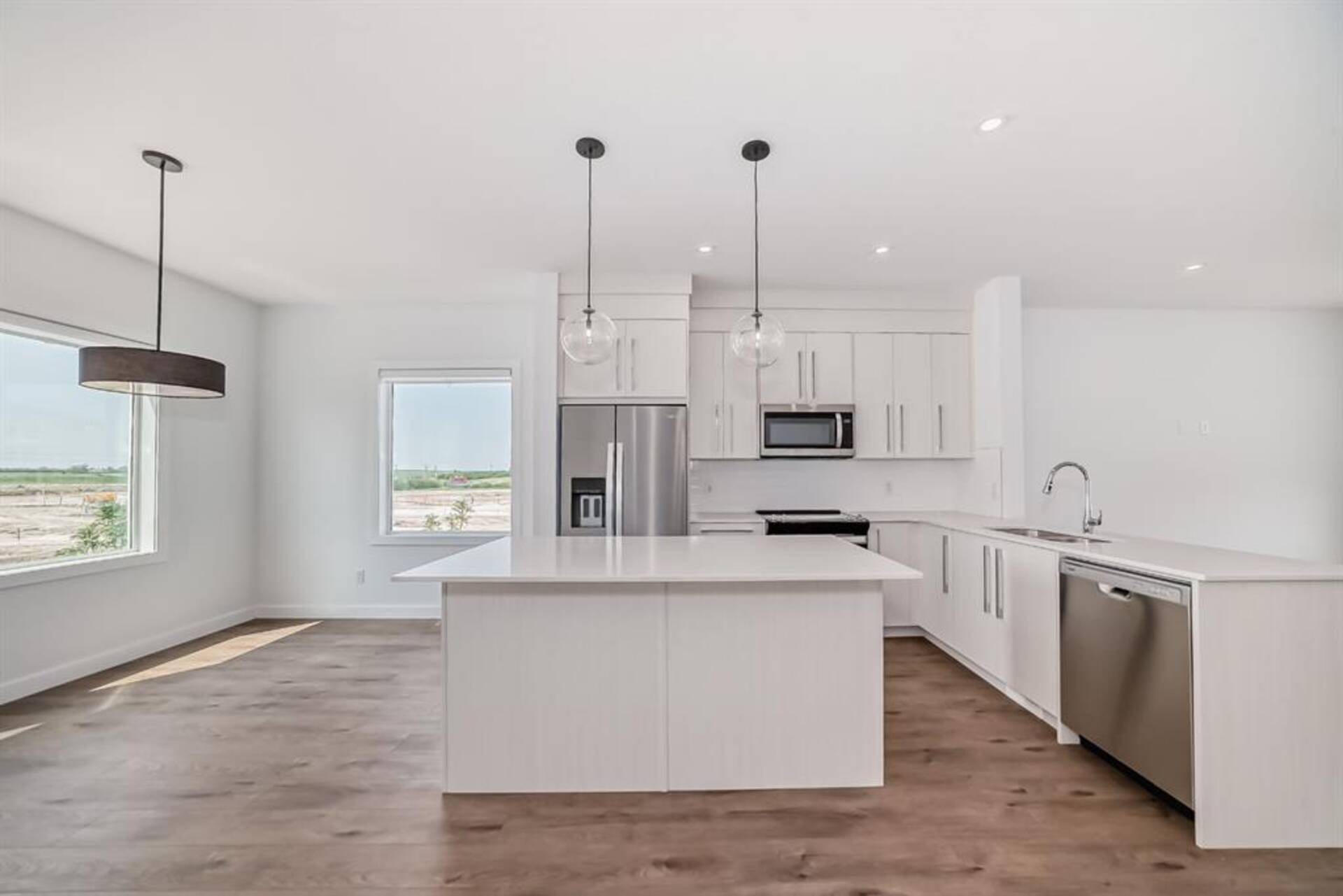 605, 280 Chelsea Road Chestermere