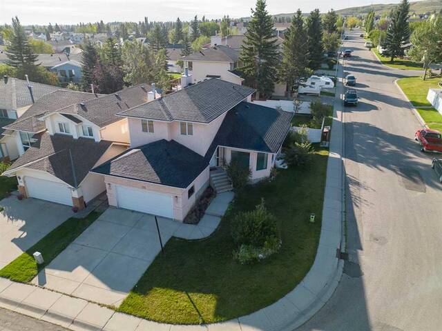 135 Sandringham Road NW Calgary