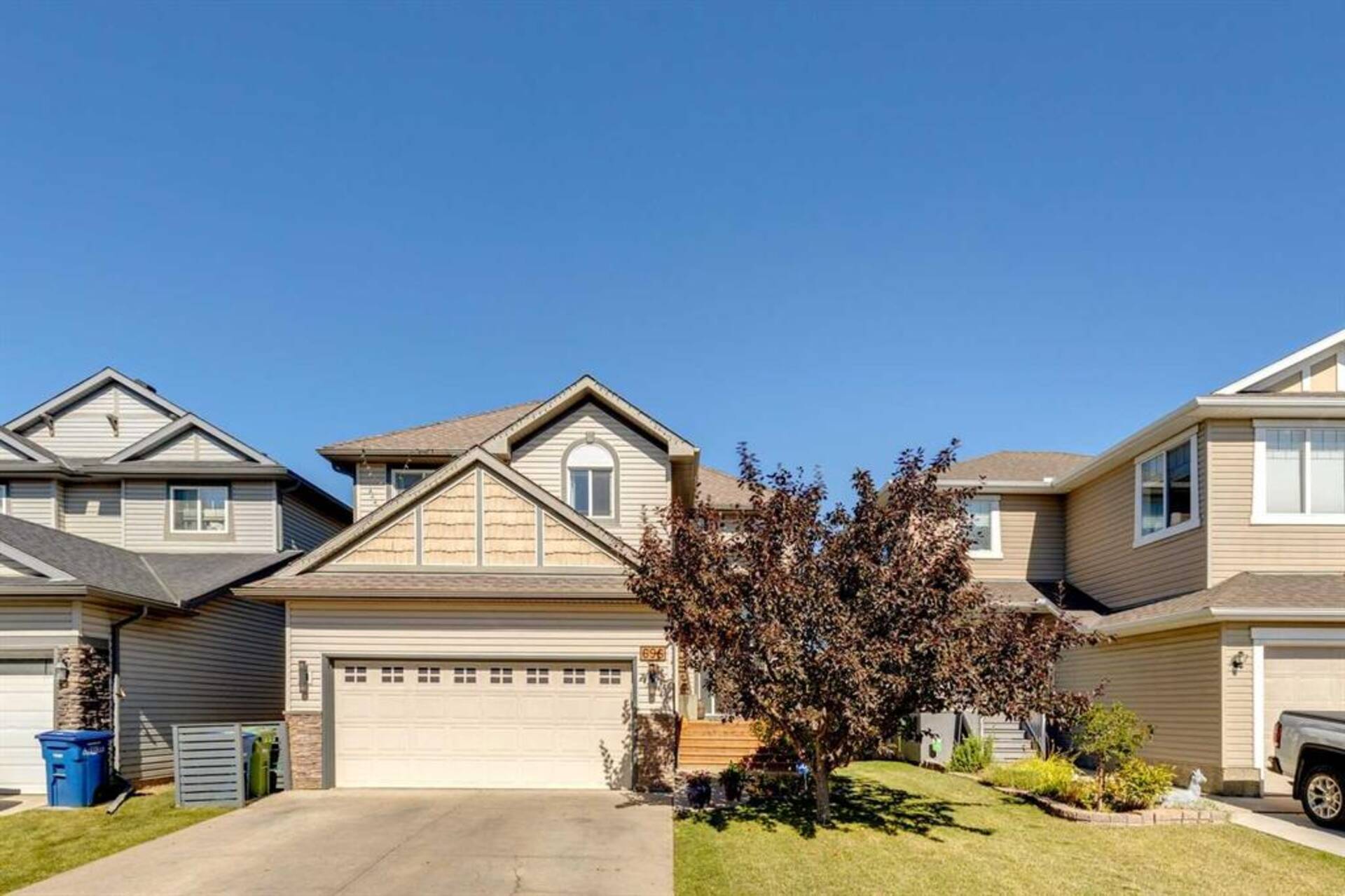 696 Luxstone Landing SW Airdrie