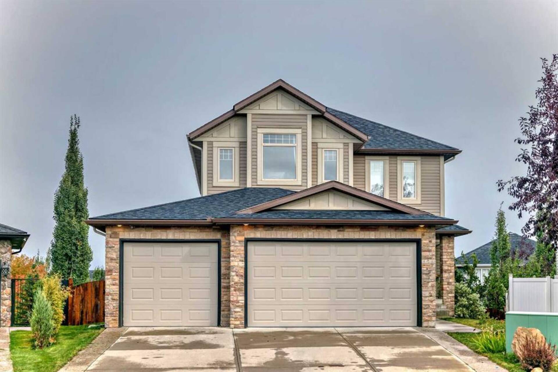 124 Aspenmere Close Chestermere