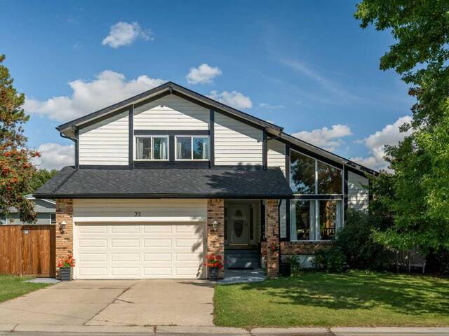 32 Deermont Road SE Calgary