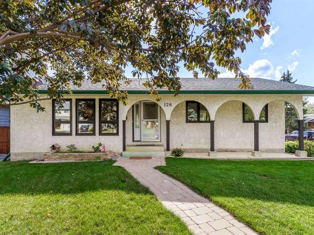 128 Oakridge Place SW Calgary