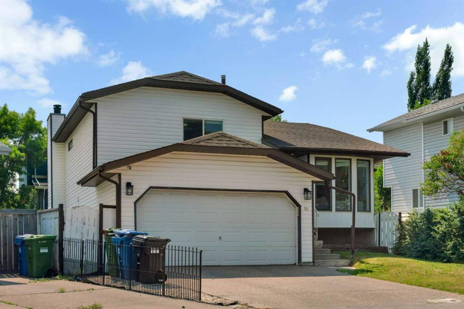 52 Woodstock Way SW Calgary