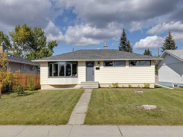 4616 33 Avenue SW Calgary