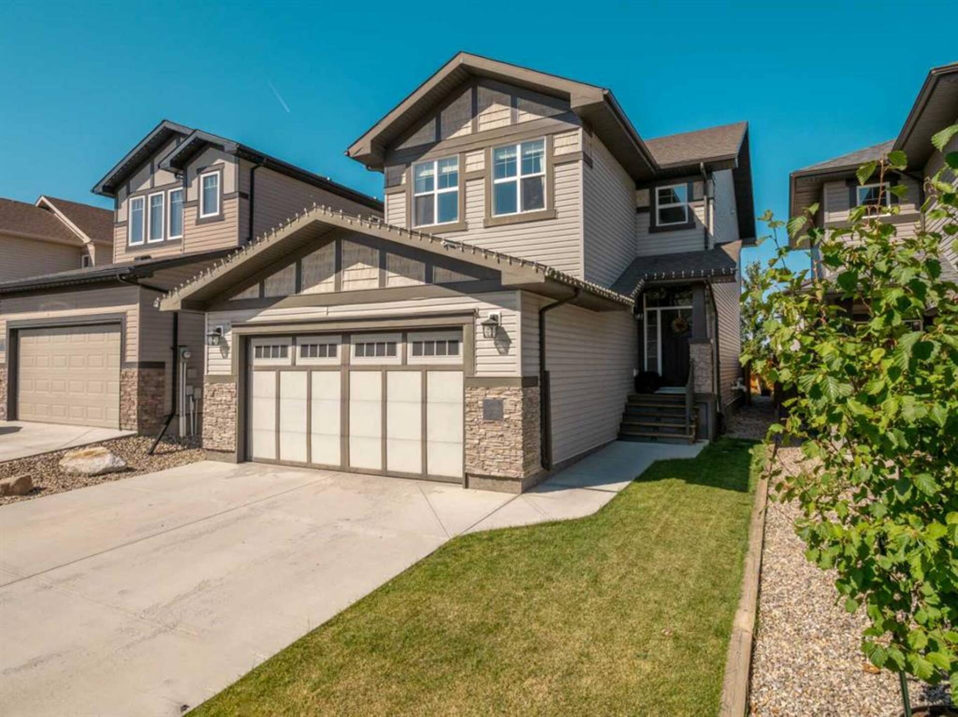 27 Moonlight Boulevard W Lethbridge