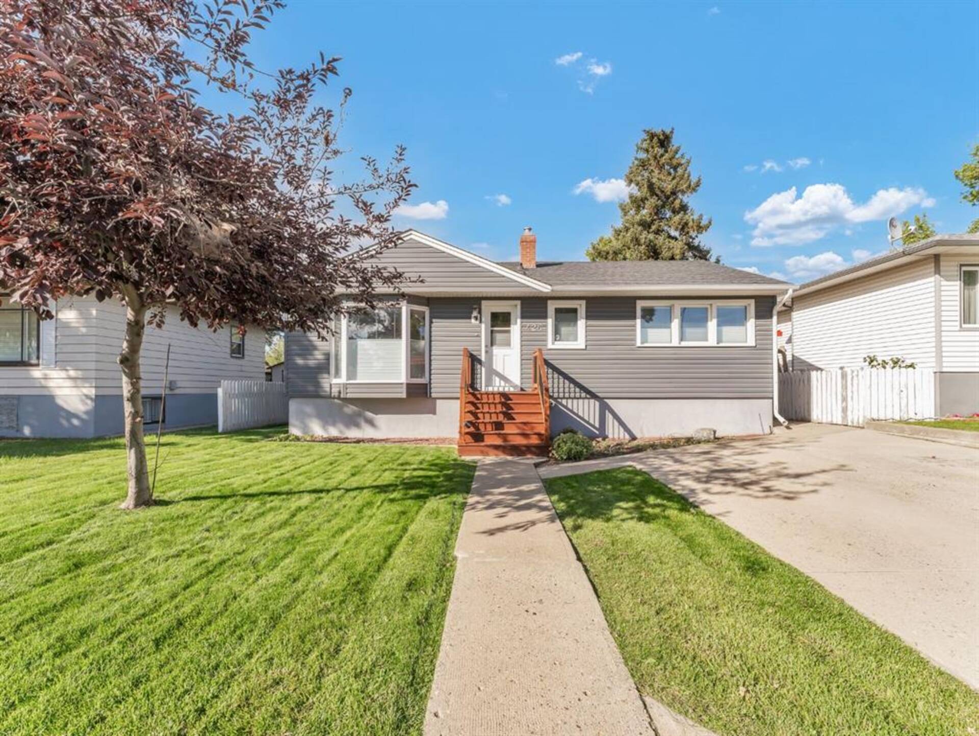 426 11 Street SW Medicine Hat