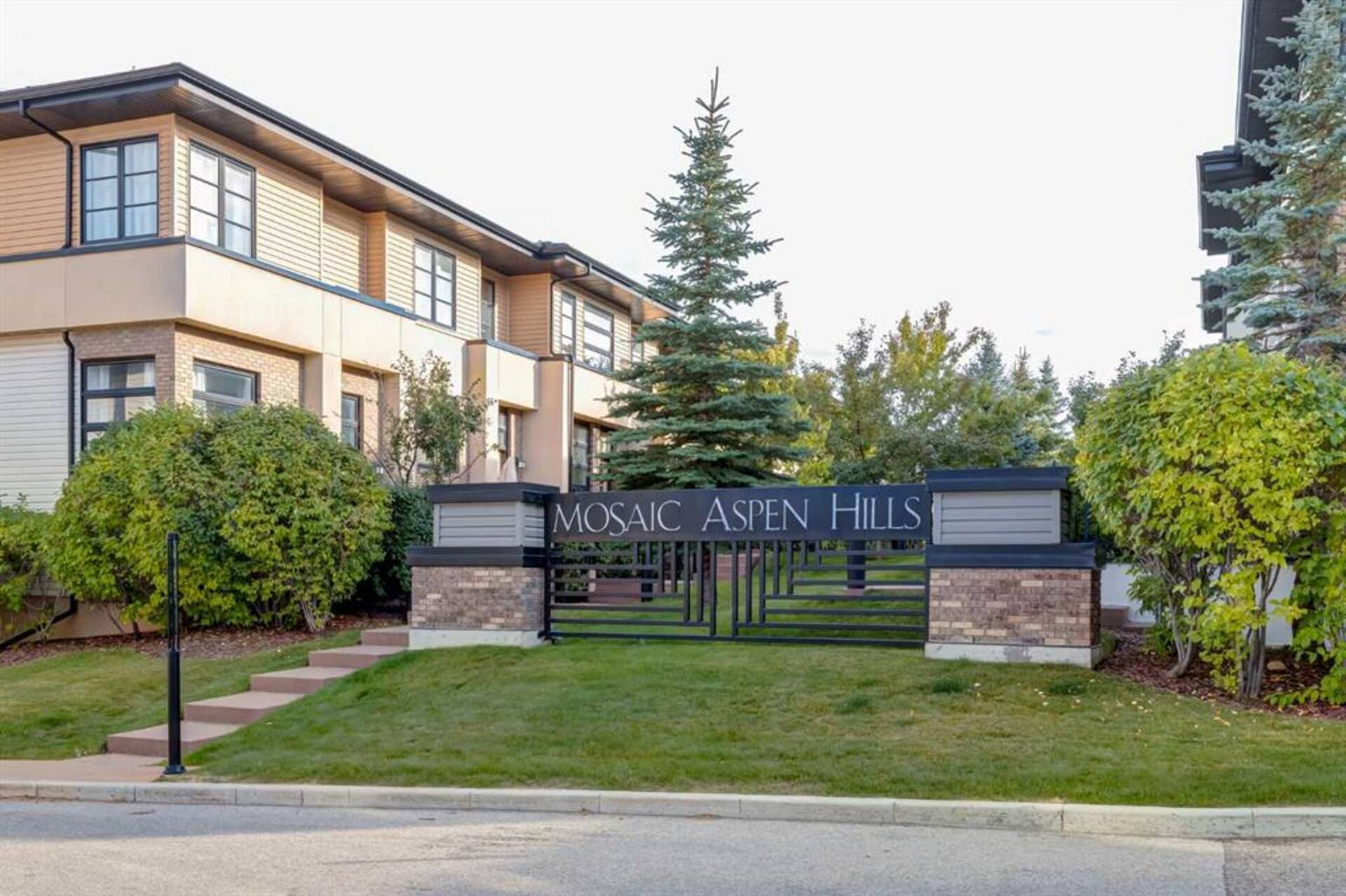 219 Aspen Hills Villas SW Calgary