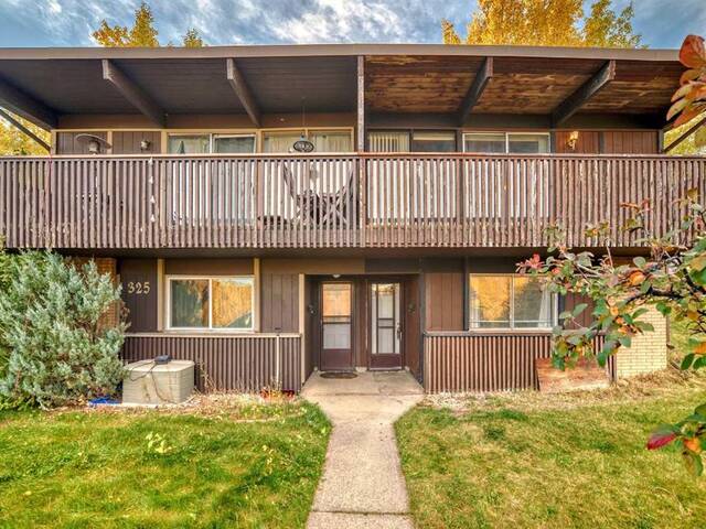 327 44 Avenue NW Calgary